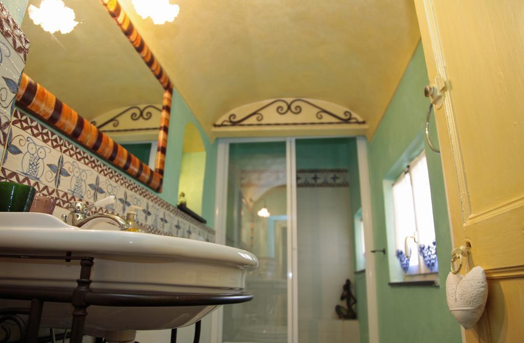 Casa Nobile Bed & Breakfast Tovo San Giacomo Luaran gambar